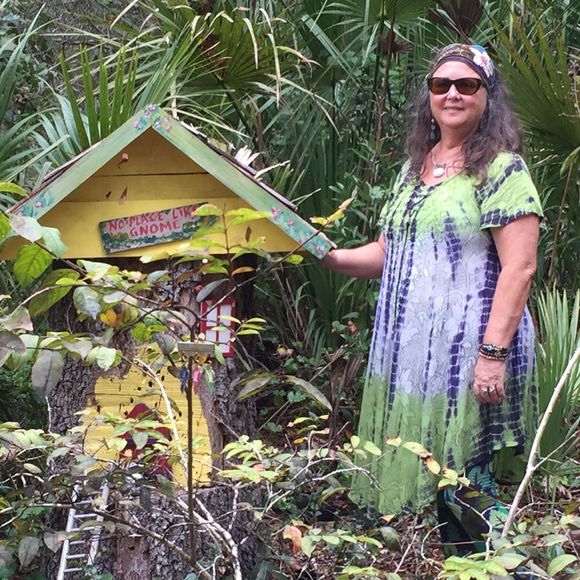 Meet your Posher, Linda - Picture 1 of 1